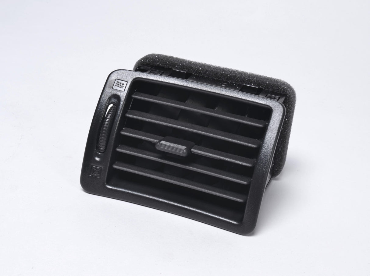 GENUINE NISSAN LH AIR CON VENT - R32 SKYLINE **NEW**